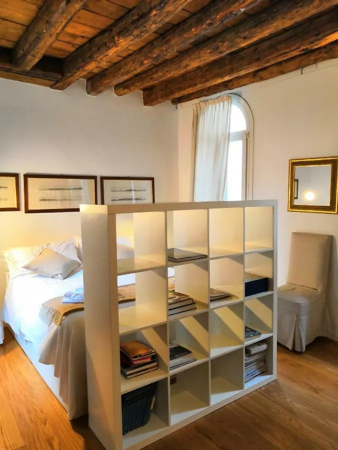 Hotel Casa Flo Benátky Penzion